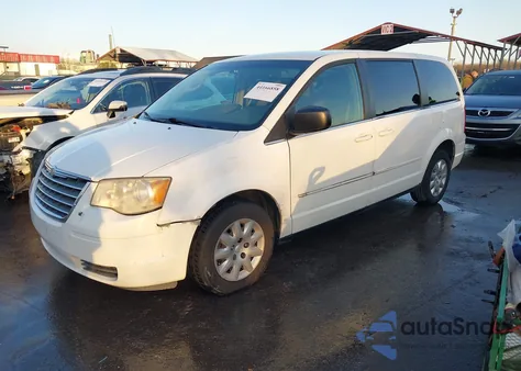 2009 Chrysler Town & Country Lx from USA, damaged, VIN 2A8HR44E09R502931